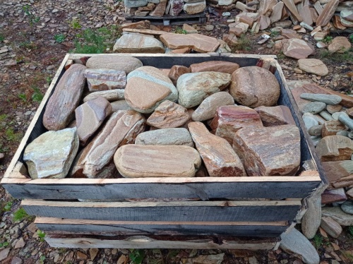 Златолит жёлтый, жёлто-зелёный глыбки и валуны для ланшафтного дизайна купить в Удмуртской Республике