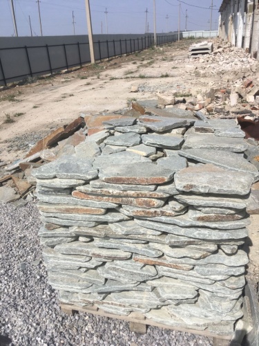 Златолит серебристый галтованный для лестниц купить в Удмуртской Республике