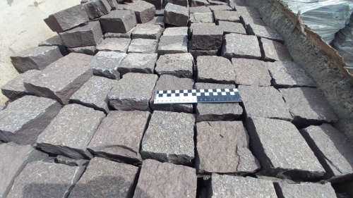 Лемезит колотая брусчатка 10 * 10 см. для парковки купить в Удмуртской Республике